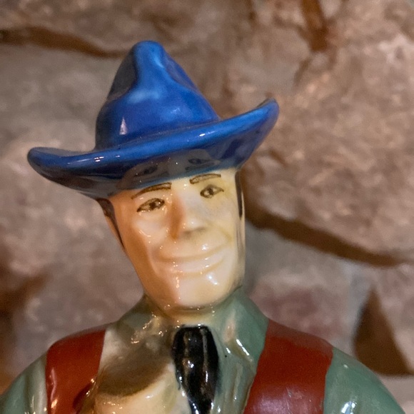VTG. 1950s MCM Cowboy Figure. Porcelain/Ceramic. 11in. - Picture 11 of 11